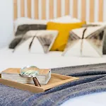 Airport Suites Apartamento *