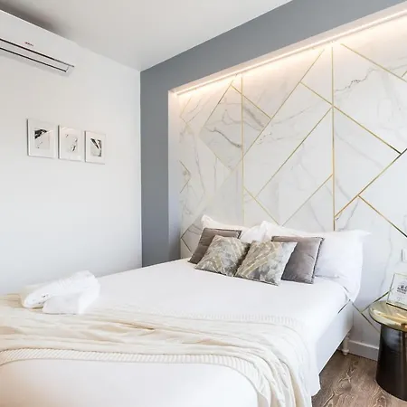 Airport Suites Daire *
