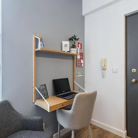 Апартаменты Airport Suites *