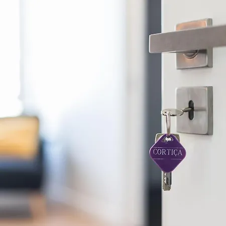 Airport Suites Лиссабон